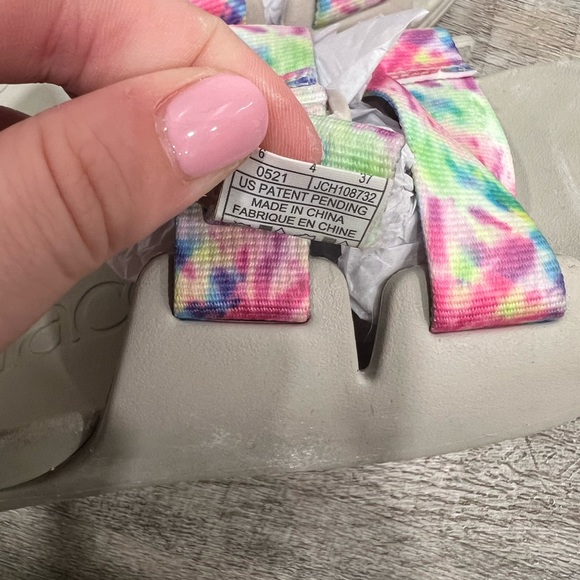 Chaco Light Tie Dye Chillos Slip On Slides Size 6 US $50 - Picture 6 of 7
